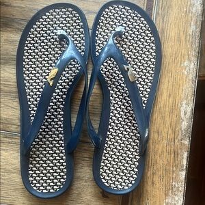 Vineyard Vines Navy Flip Flop Sandals with Gold Whale Logo